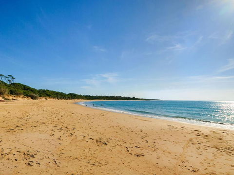 Hakea Bush Cabin - Great Ocean Road Tourism 1