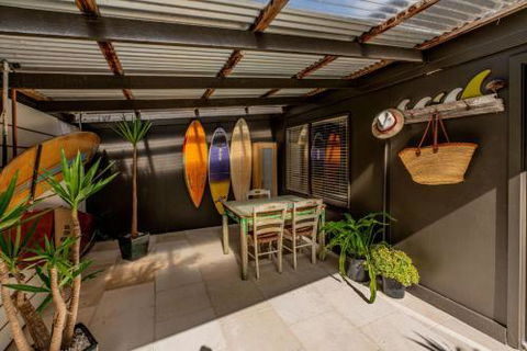 SUNSET BEACH SHACK On SURF - Great Ocean Road Tourism 5