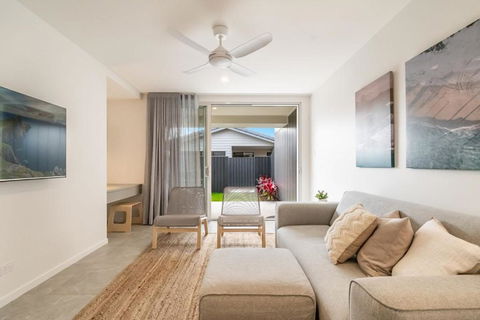 22 South Lennox Head - Great Ocean Road Tourism 6