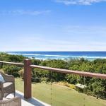 WHITE WAVES 6 OCEAN VIEWS FROM BEACHFRONT BALCONY - Great Ocean Road Tourism 0