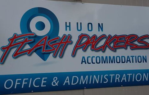 Huon Flash Packers - Great Ocean Road Tourism 0