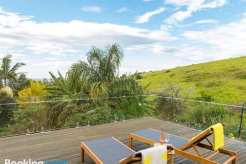 BLUE WATERS Gerringong 4pm Check Out Sundays - Great Ocean Road Tourism 3