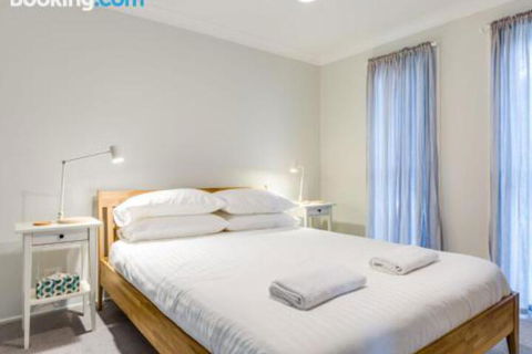 BLUE WATERS Gerringong 4pm Check Out Sundays - Great Ocean Road Tourism 0