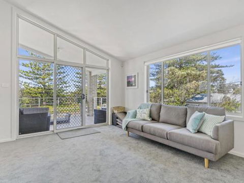 SEA MIST Gerringong 4pm Check Out Sundays - Great Ocean Road Tourism 4