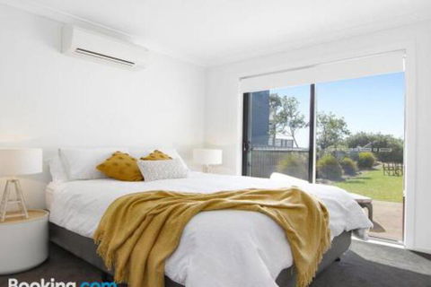 Beach Perfect - Great Ocean Road Tourism 4