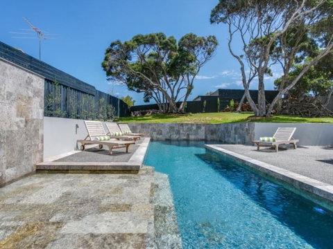 Stunning Sorrento Escape With Pool - Great Ocean Road Tourism 4