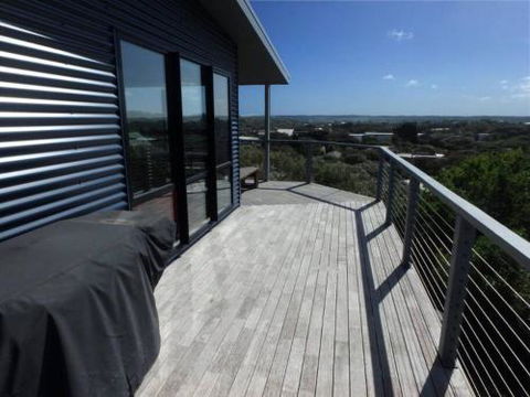 37 Oceanview Parade Sandy Point - Great Ocean Road Tourism 0