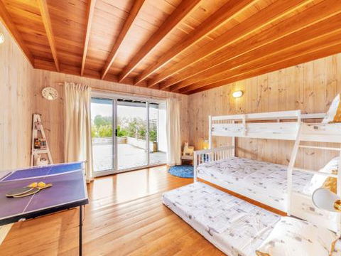 VINCES LANDING OLD EROWAL BAY 4pm Check Out Sundays - Great Ocean Road Tourism 1