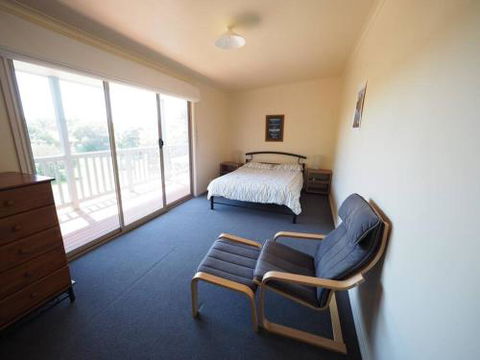 Sunset Deck Beach House Sandy Point - Great Ocean Road Tourism 1