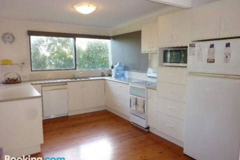 11 The Boulevarde Sandy Point - Great Ocean Road Tourism 5