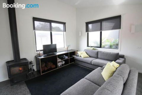 3 Anderson Avenue Sandy Point - Great Ocean Road Tourism 4