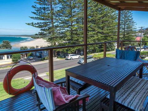 CARMELONE Gerroa 4pm Check Out On Sundays - Great Ocean Road Tourism 0