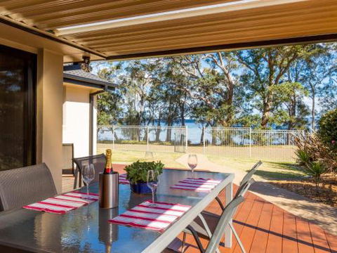 Loralyn In Sanctuary Point 4pm Check Out Sundays - Great Ocean Road Tourism 0