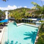 BY THE SEA SHORE STUNNING UNIT POOL SPA WIFI. - Great Ocean Road Tourism 0