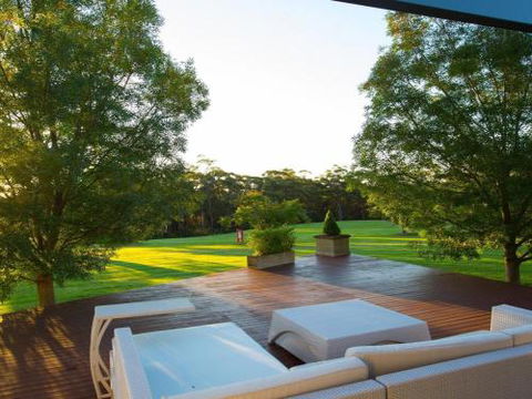 ALPINE LODGE Alpine Southern Highlands 4pm Check Out Sundays - Great Ocean Road Tourism 1