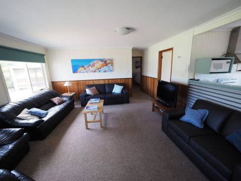 27 Beach Parade Sandy Point - Great Ocean Road Tourism 2