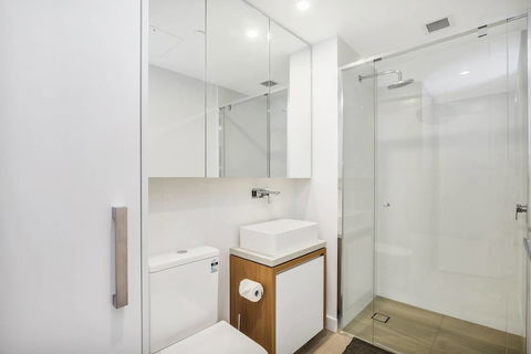 FV Iconic Designer APT, Parking, Near CBD Qfv147-14 - Great Ocean Road Tourism 4