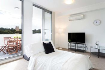 Executive Designer Apartment With Pool + Parking - Great Ocean Road Tourism 4