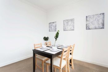 Executive Designer Apartment With Pool + Parking - Great Ocean Road Tourism 2