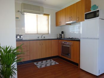 Selene Holiday Apartment AtWest Beach - Great Ocean Road Tourism 3