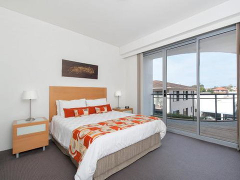 Cote DAzur Unit 7 / 61 Donald Street - Great Ocean Road Tourism 3
