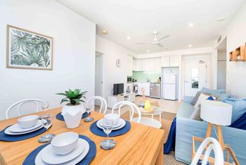 Bright 2 Bedroom Seafoam Apartment - Great Ocean Road Tourism 2