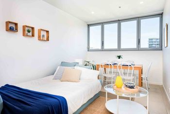 Bright 2 Bedroom Seafoam Apartment - Great Ocean Road Tourism 6