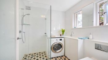The Apartment Service CRES5 - Great Ocean Road Tourism 1