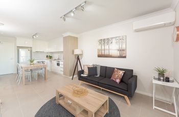 Lakeview Suite 06 - Great Ocean Road Tourism 0