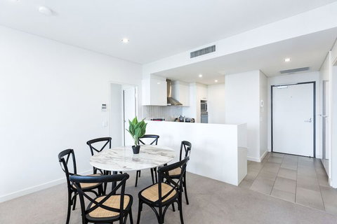 Trendy Self Contained City Apartment - Great Ocean Road Tourism 4