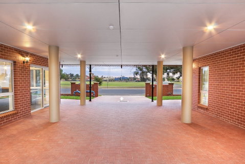 BEST WESTERN Plus Bolton On The Park - Great Ocean Road Tourism 0