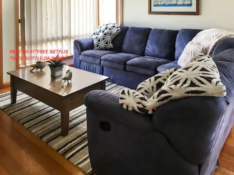 Rye Sleeps 10, Great Weekender - Great Ocean Road Tourism 5