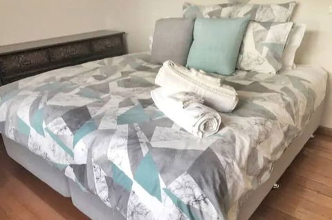 Home Near Shops & Beach - Great Ocean Road Tourism 1