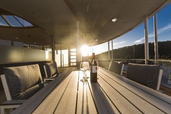 3 Bedroom Waterfront Penthouse On The Hawkesbury - Great Ocean Road Tourism 5
