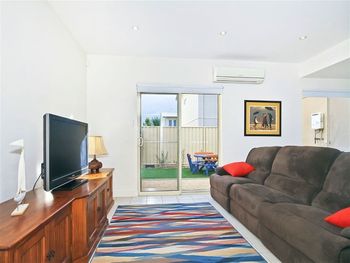 Modern Seaside Sanctuary - Great Ocean Road Tourism 6