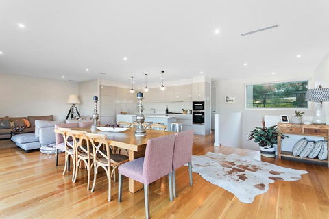 Azure Oasis - Great Ocean Road Tourism 3