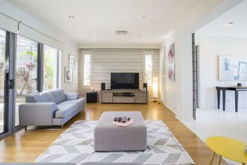 Gold Coast Luxury Waterfront House - Great Ocean Road Tourism 2