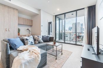 Executive Two Bedroom City Apartment With Views - Great Ocean Road Tourism 0