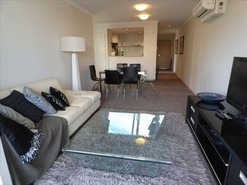 The Apartment Service L1101 - Great Ocean Road Tourism 3