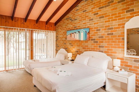 Crescent Head Resort & Conference Centre - Great Ocean Road Tourism 5
