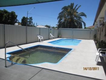 Dragon & Phoenix Motel - Great Ocean Road Tourism 1