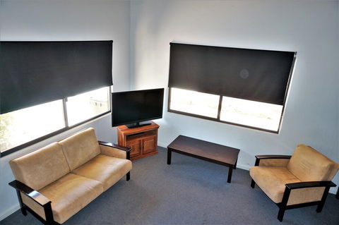 Ningaloo Breeze Villa 2 - Great Ocean Road Tourism 3
