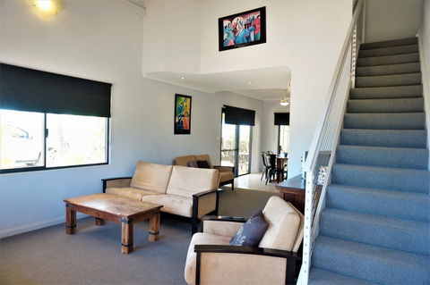 Ningaloo Breeze Villa 10 - Great Ocean Road Tourism 0