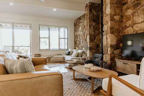 Waterfront - Great Ocean Road Tourism 4