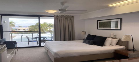 Airtrip Apartments On Carlyle St. Mackay - Great Ocean Road Tourism 6
