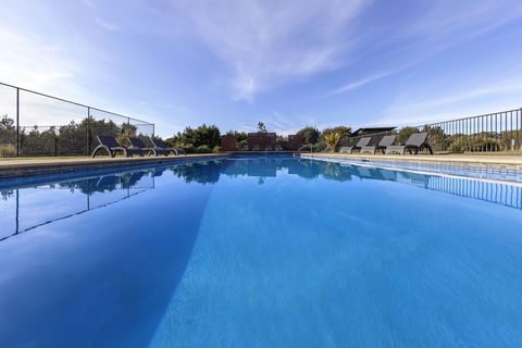 Ramada Resort By Wyndham Phillip Island - Great Ocean Road Tourism 1