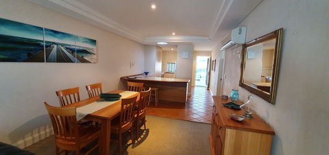 Sea Breeze Luxury Holiday Apartment Accommodation - Great Ocean Road Tourism 1