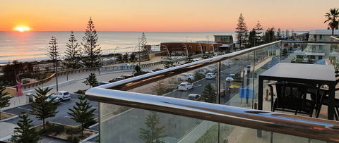 Sea Breeze Luxury Holiday Apartment Accommodation - Great Ocean Road Tourism 0