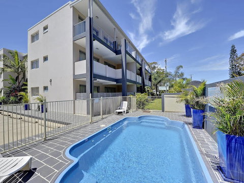 Shoal Bay Beach Club Apartments - Great Ocean Road Tourism 0