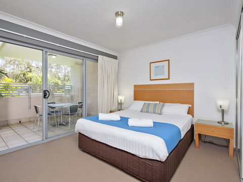 Shoal Bay Beachclub Apartments - Great Ocean Road Tourism 6